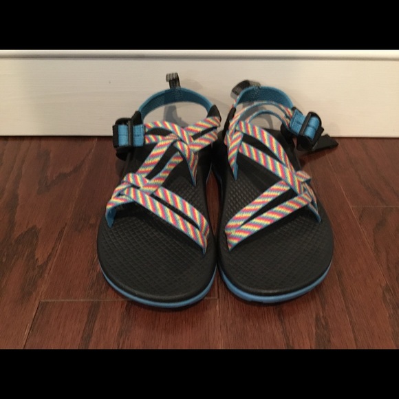 girls chacos size 1
